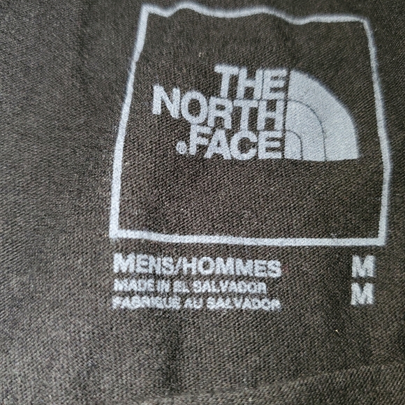 North Face size Medium men's black Tshirt. In great condition - Picture 4 of 6